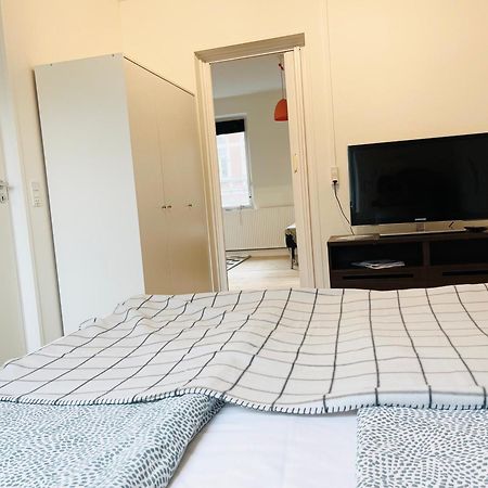 Scandinavian Apartment Hotel -Lunden 2- Central 2 Room Apartment Хорсенс Экстерьер фото