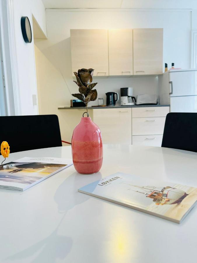 Scandinavian Apartment Hotel -Lunden 2- Central 2 Room Apartment Хорсенс Экстерьер фото
