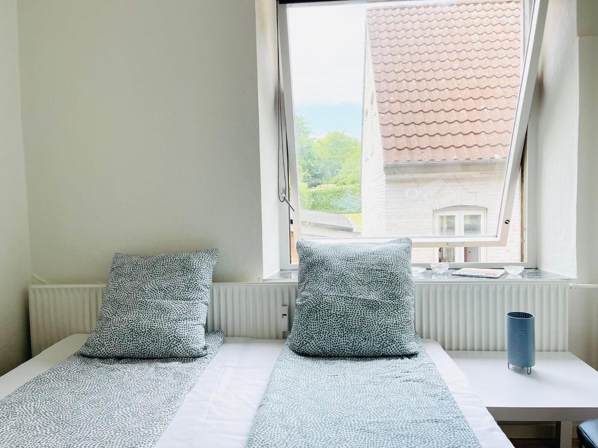 Scandinavian Apartment Hotel -Lunden 2- Central 2 Room Apartment Хорсенс Экстерьер фото